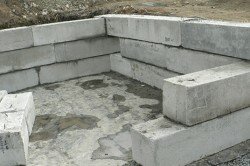Фундамент из бетонных блоков
